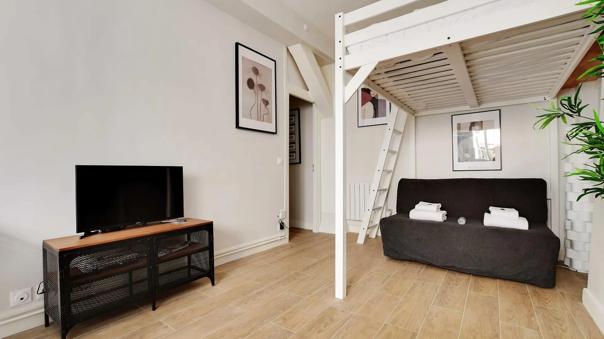 Studio With Garden - 4p - Canal St Martin