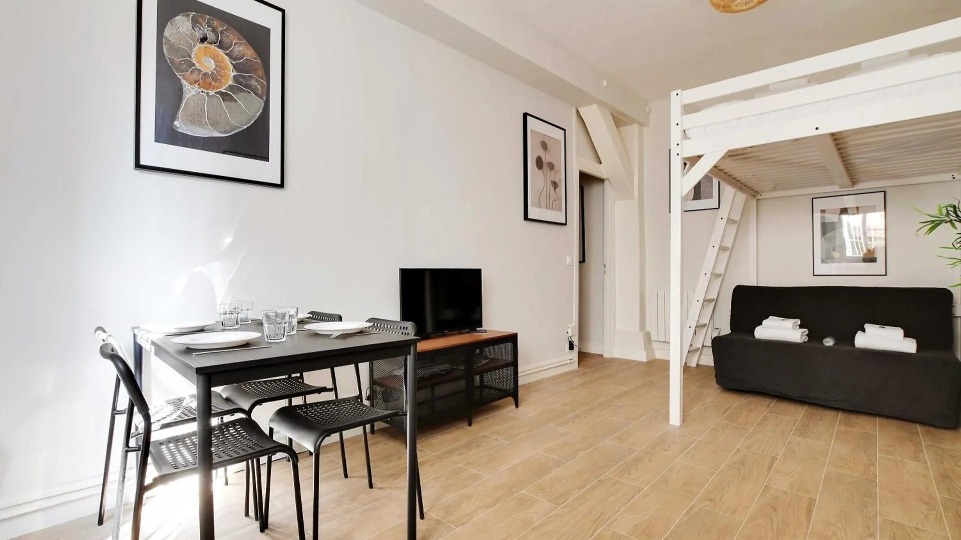 Apartment Studio With Garden - 4p - Canal St Martin